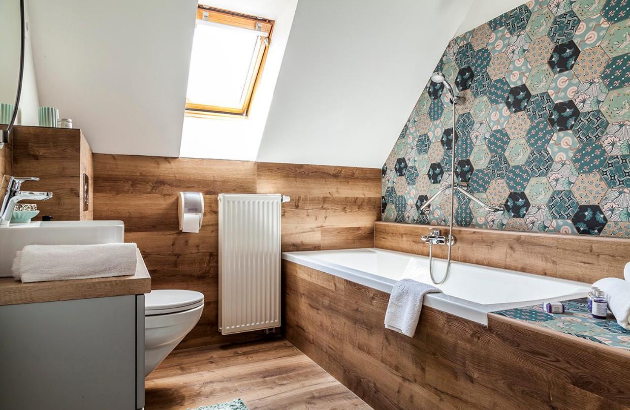 Harmonia Apartman Erkellyel Es Szaunaval Balatonfured Bagian luar foto